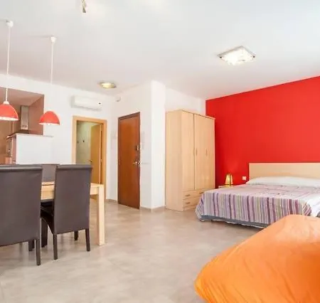 Ferienwohnung Loft In 1Th Floor & Terrace In 4Th Floor Valencia Exterior foto